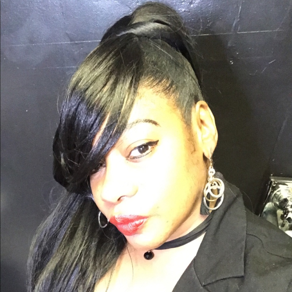 Meet your Posher, Kisha